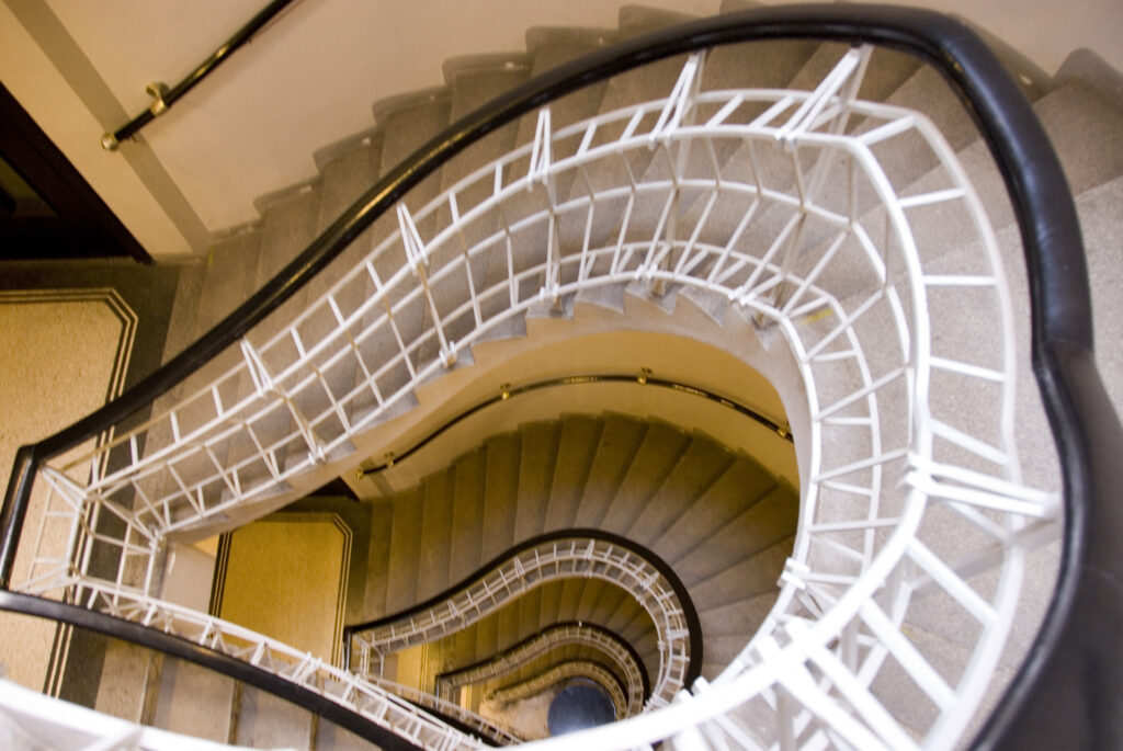 curved-staircases